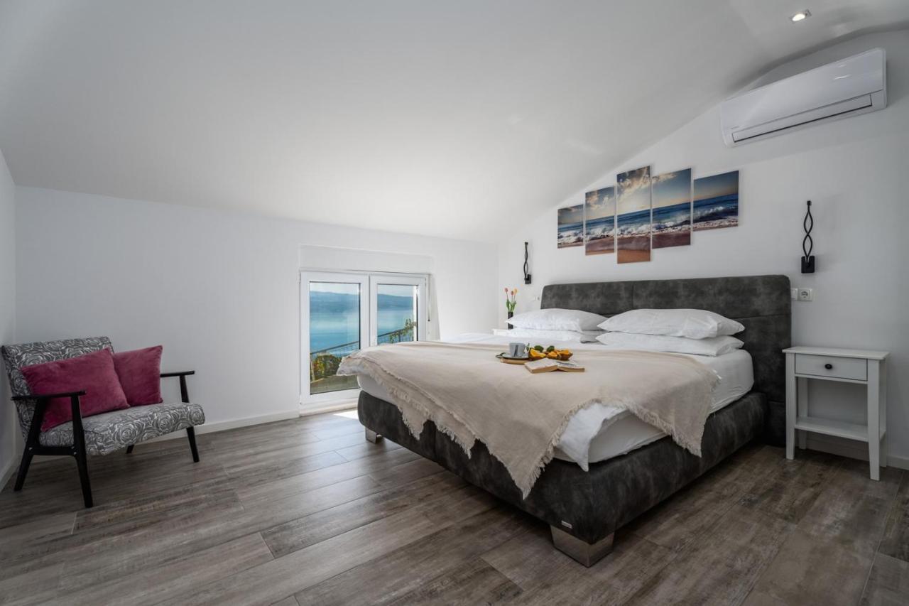 Villa Dream With Private Pool, 2 Bedrooms With En-Suite Bathrooms, Sea View Omis Bagian luar foto